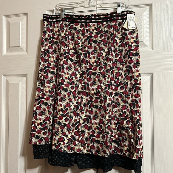 Christopher&Banks petite floral skirts size14p NWT - Picture 2 of 7